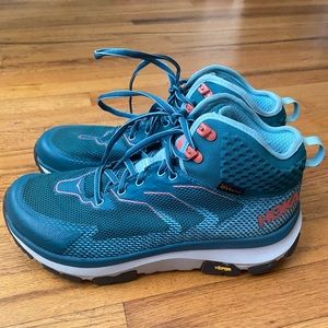 HOKA ONE ONE Active Outdoor Sneaker